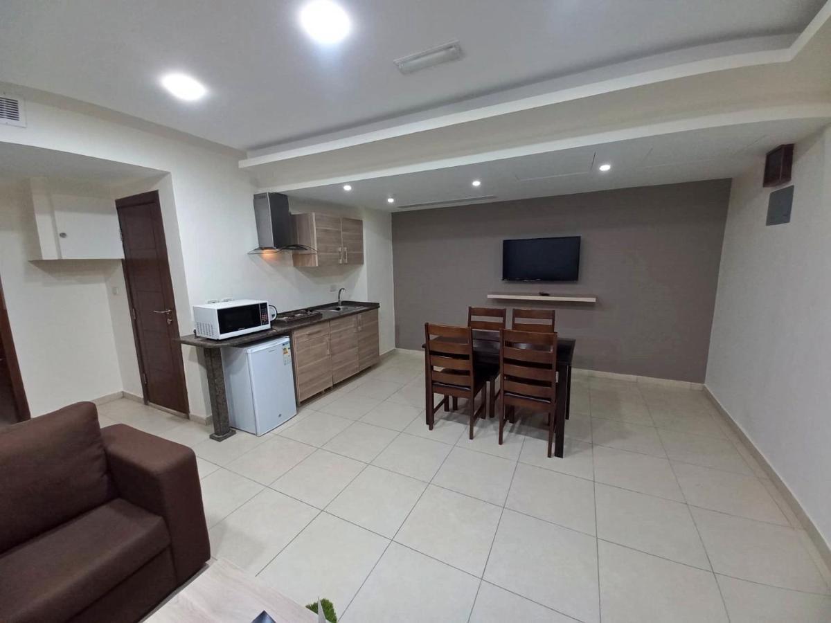 Lujain Hotel فندق النور واللجين Amman Exterior photo