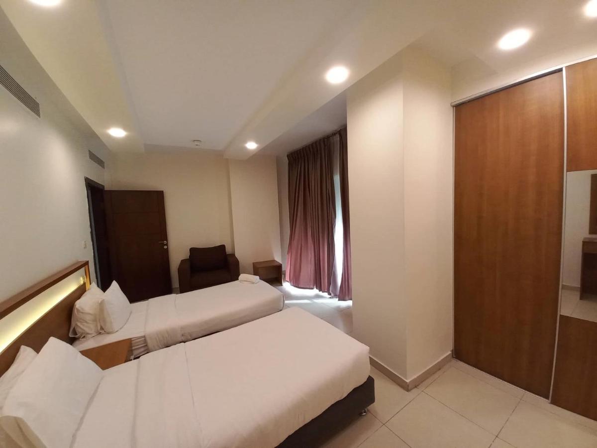 Lujain Hotel فندق النور واللجين Amman Exterior photo
