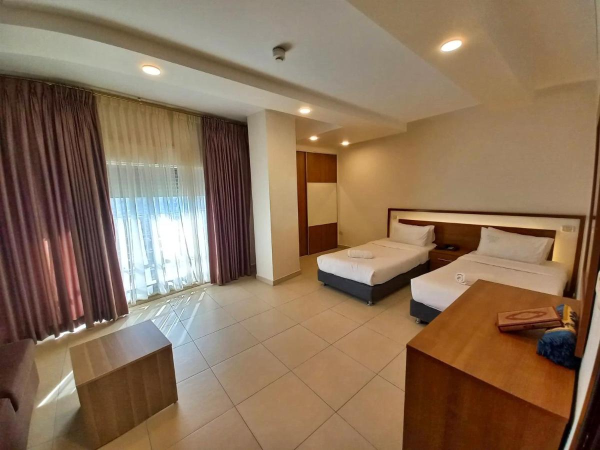 Lujain Hotel فندق النور واللجين Amman Exterior photo