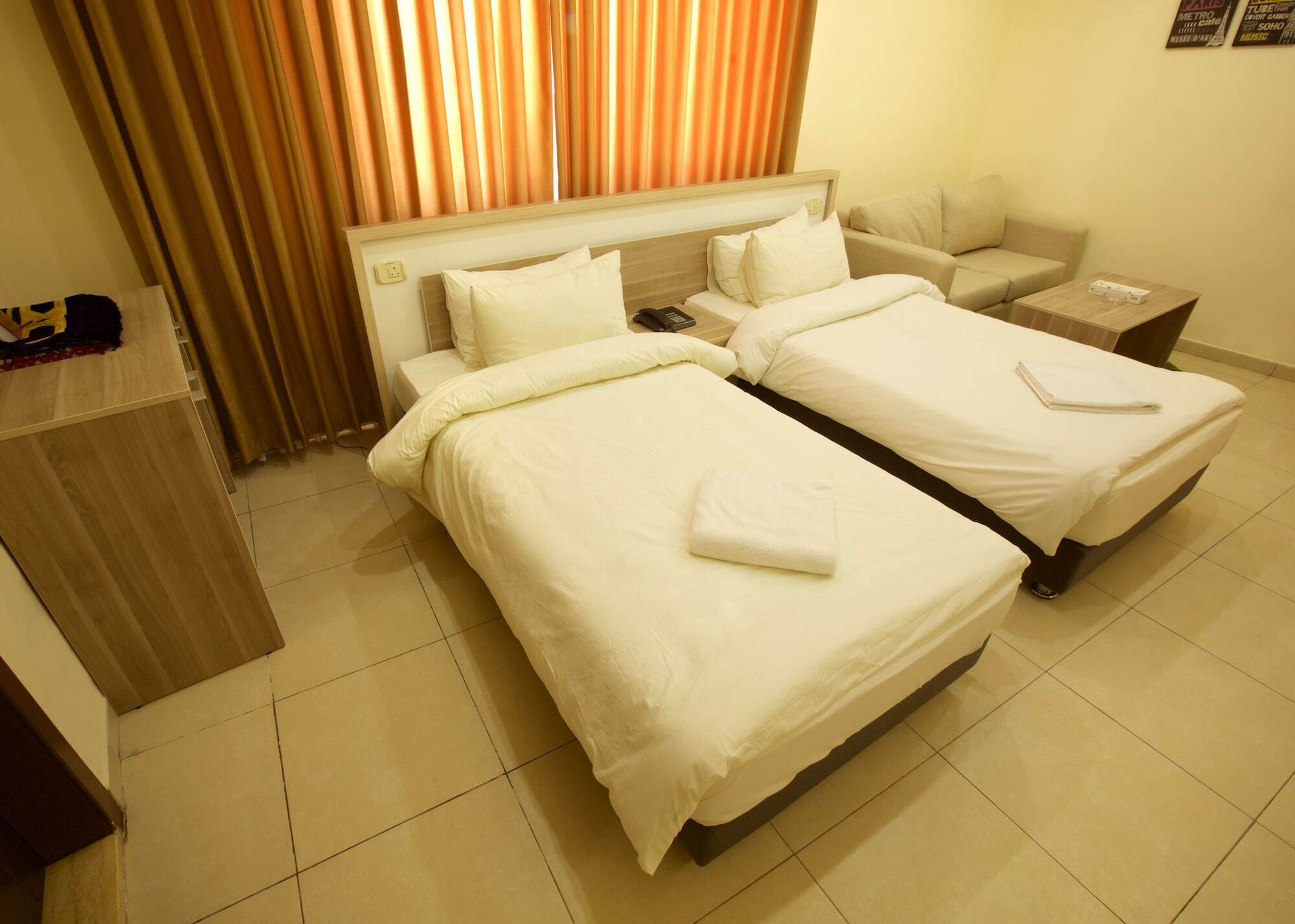 Lujain Hotel فندق النور واللجين Amman Exterior photo