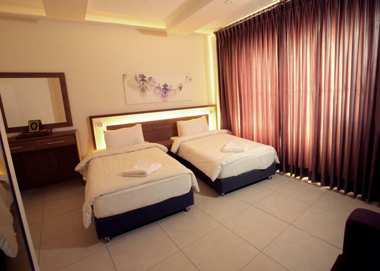 Lujain Hotel فندق النور واللجين Amman Exterior photo